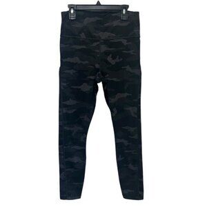 Athleta S Ultimate 7/8 Tight Leggings Camo Black Multi Stash Pockets Compression